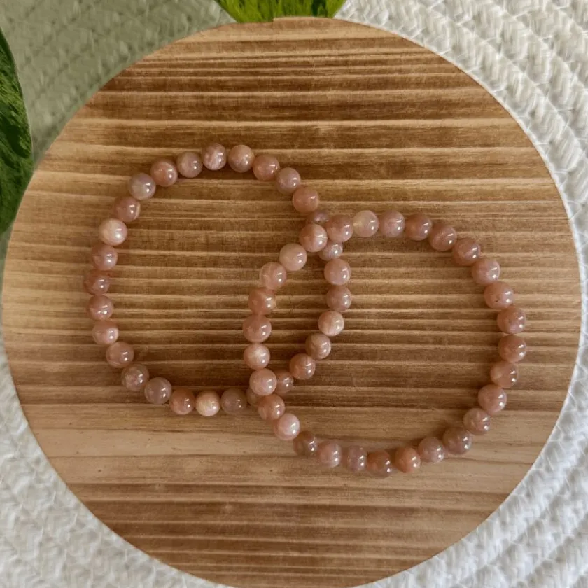 Baby Natura Perzik Maansteen kogelarmband 6mm dames