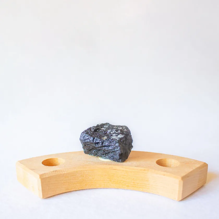 Klein dappertje Zwarte Toermalijn steker | Schorpioen